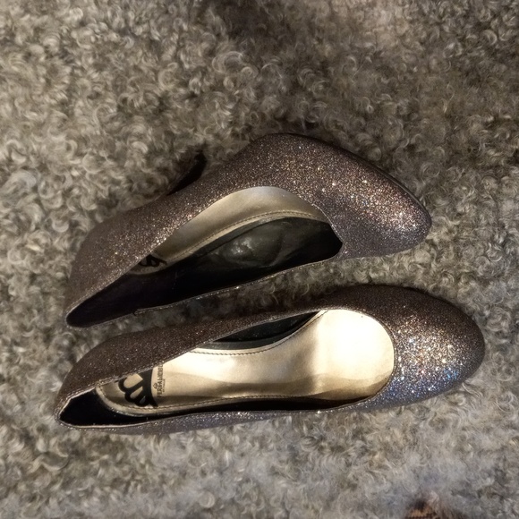 Prom Sparkly Heels Fergalicious - Picture 1 of 7